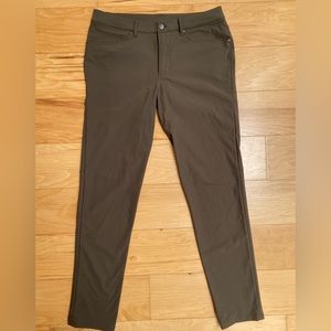 Lululemon ABC Slim Pant Men’s 33 Olive Green